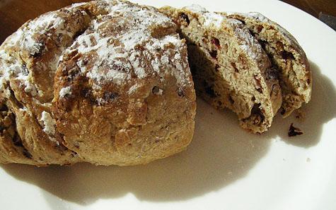 Cranberry rye bread & Episode